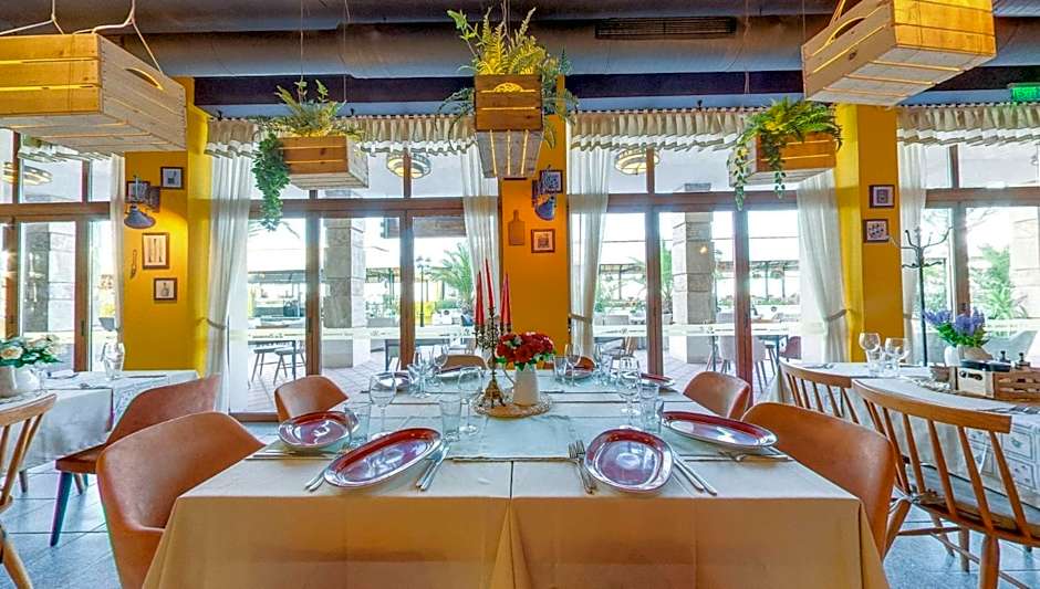 Maria Palace Complex