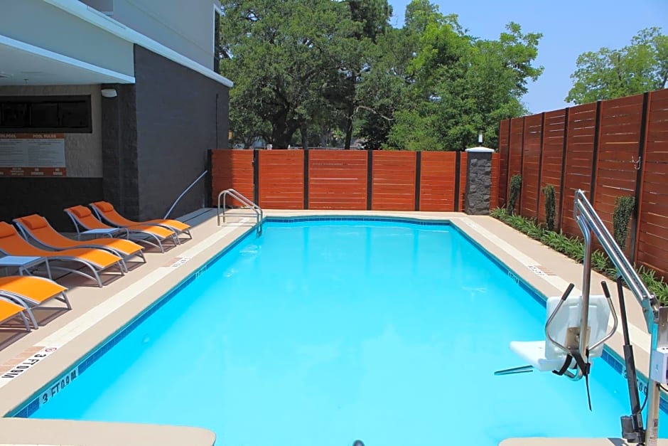 Holiday Inn Pensacola - University Area By IHG