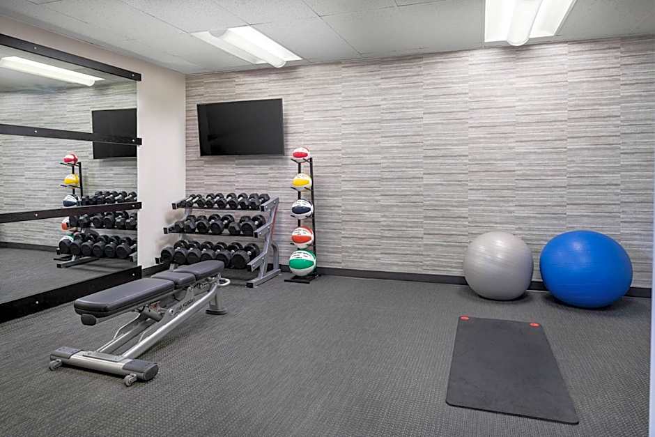 Courtyard by Marriott Pleasanton