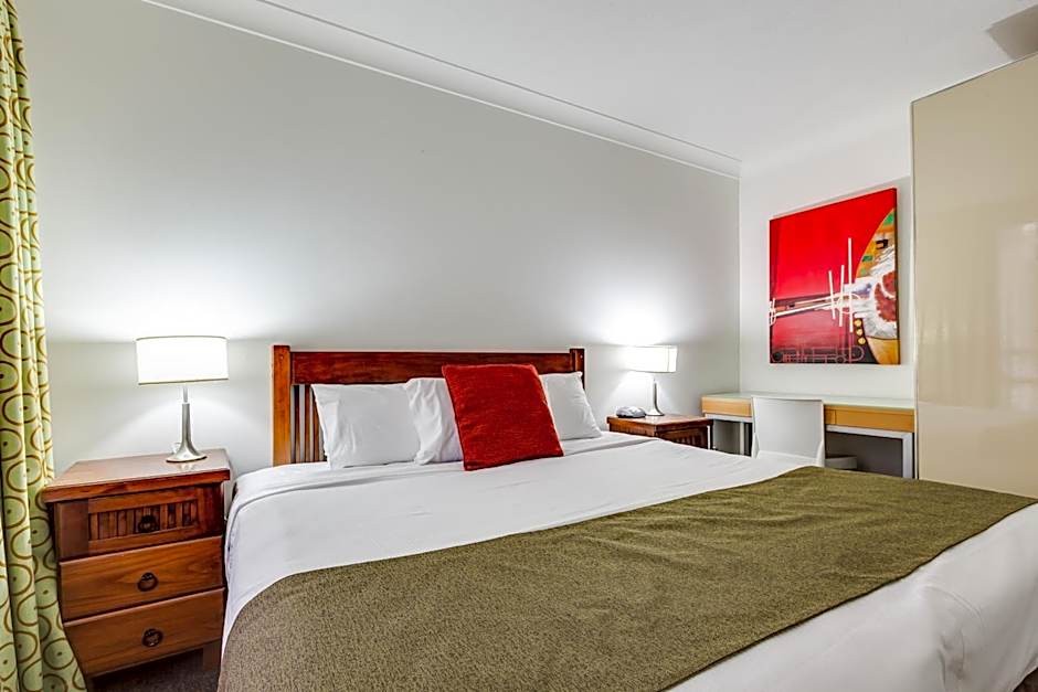 Hillcrest Apartment Hotel (formerly Central Hillcrest Apartments)