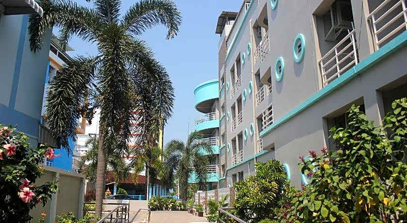 Lomsabai Apartments Chon Buri