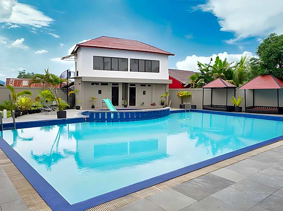 Brits Hotel Pangkalan Bun