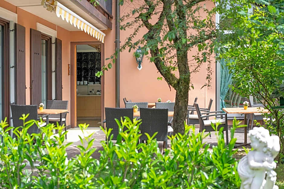 HOTEL HAUS ARENBERG