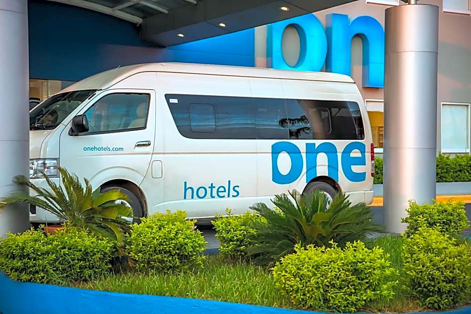 One Monterrey Aeropuerto