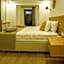 marla suite