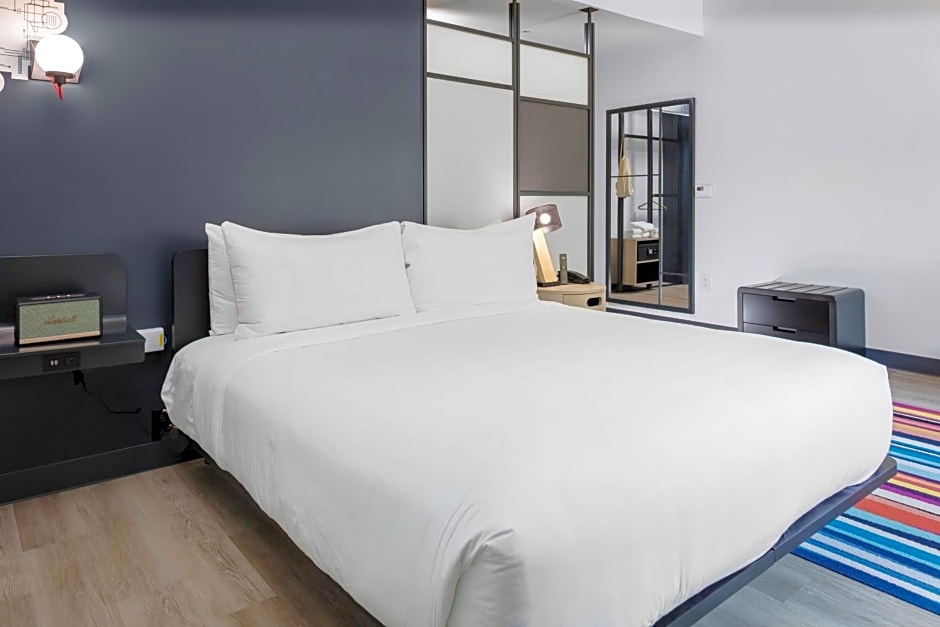 Aloft Orlando Lake Buena Vista