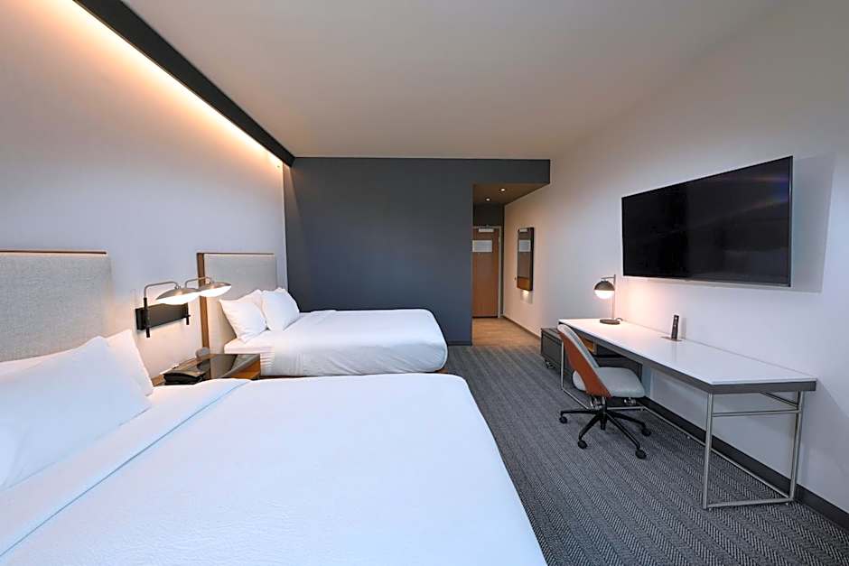 Courtyard by Marriott Charlotte Waverly