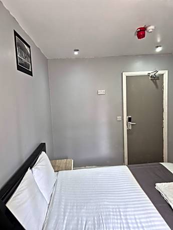 Standard Double Room with Shared Bathroom