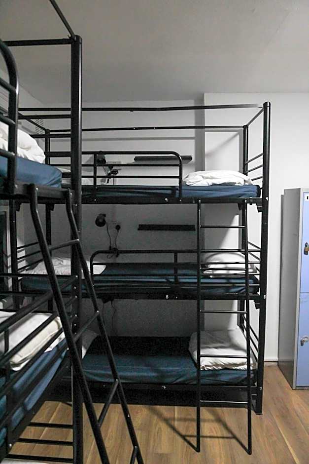 Onefam Waterloo 18-36 years old