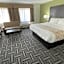 La Quinta Inn & Suites by Wyndham Cincinnati North