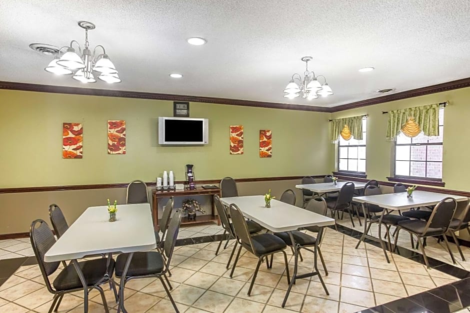 Rodeway Inn & Suites Smyrna