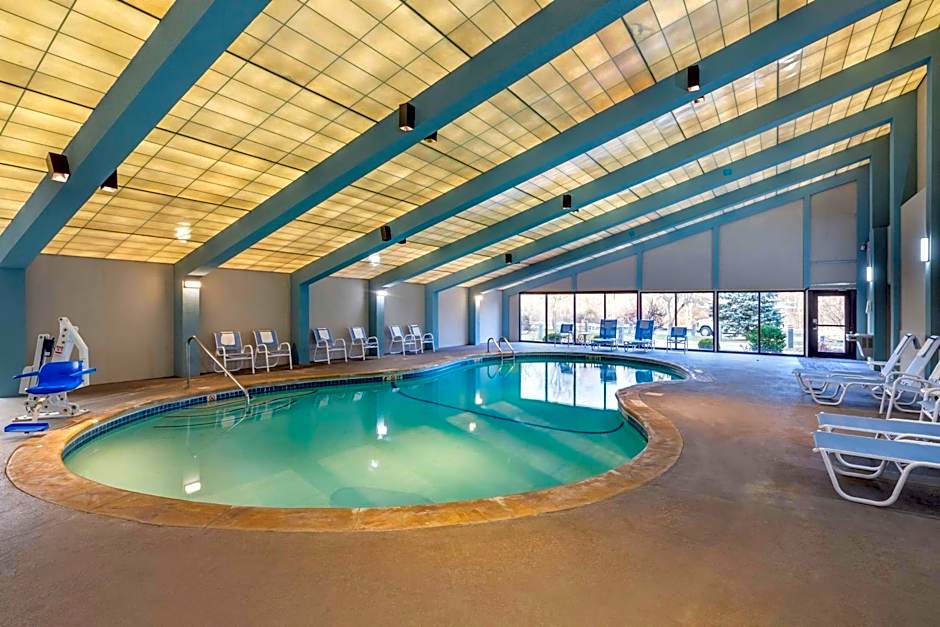 Best Western Plus New Englander