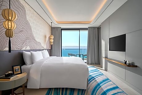 Family Suite Balcony Seaview with One King and One Bunk bed