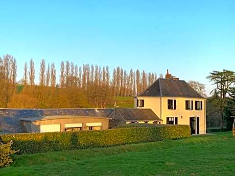 Maison calme piscine - proche circuit 24h du Mans - 4 personnes