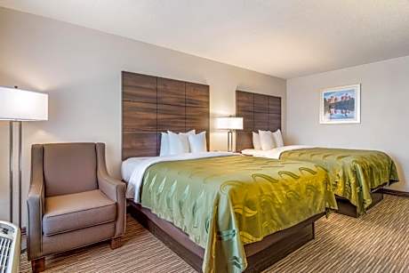 Queen Suite with Two Queen Beds