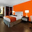 Howard Johnson by Wyndham Waukegan Great Lakes