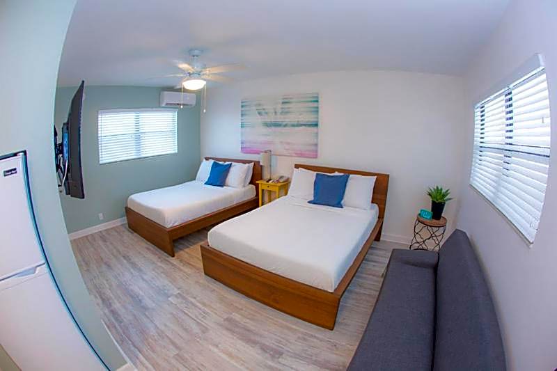 Foto 1 daripada 5 — Studio 2 Double Beds Suite, Poolside