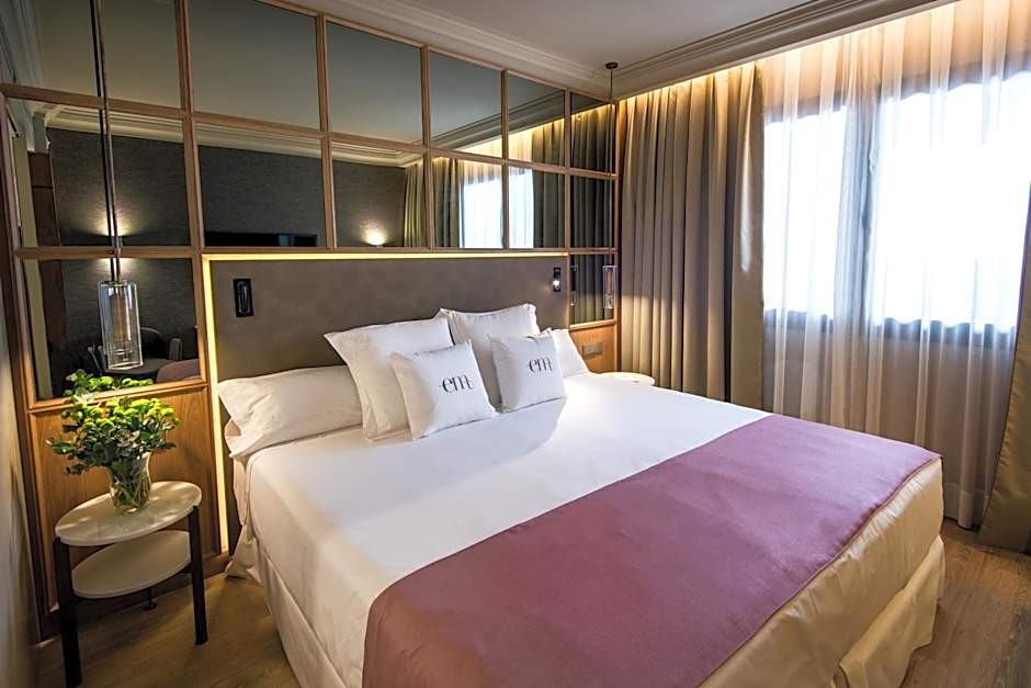 Barcelo Emperatriz Hotel