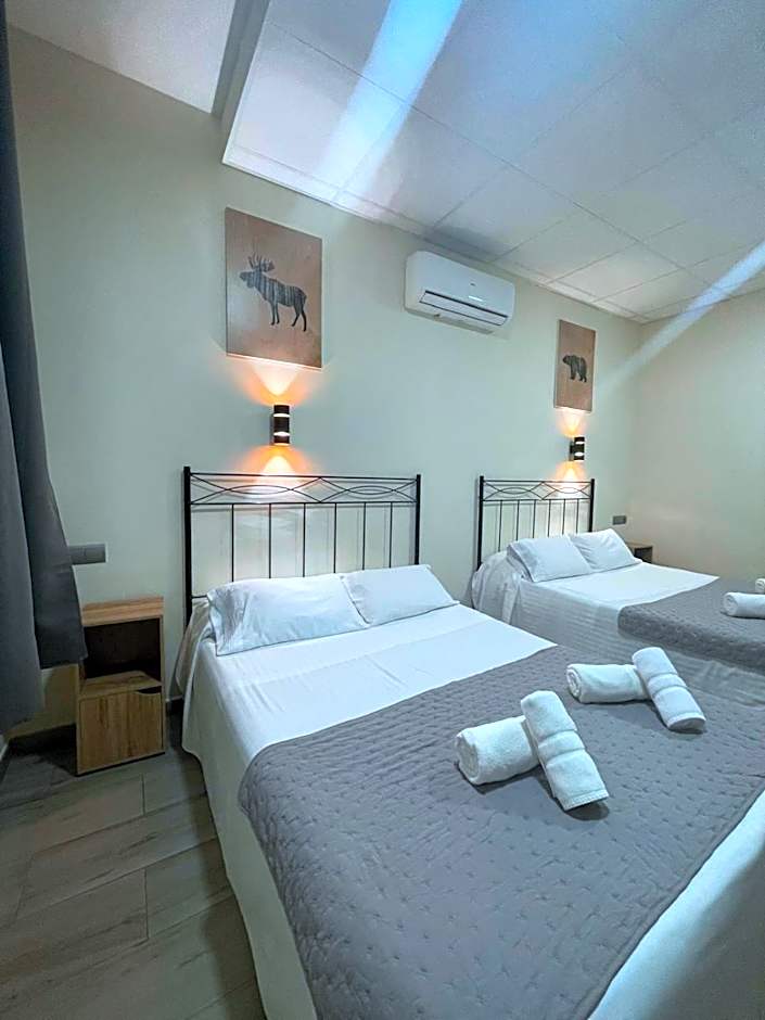 Hostal Balmes Centro