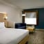 Holiday Inn Express & Suites Pittsburgh North Shore By IHG