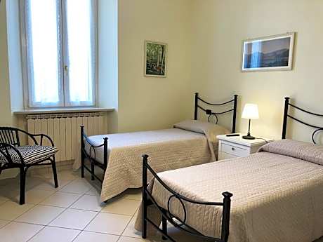 Twin Room with Private Bathroom