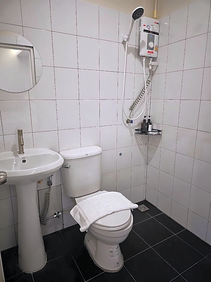 Get GuestHouse 2 (Sangsri 4)