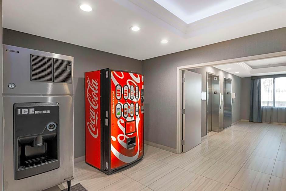 Best Western Plus Gardena Inn & Suites