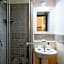 Aurelio Deluxe Rooms