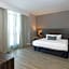Victoria Hotel and Suites Panama