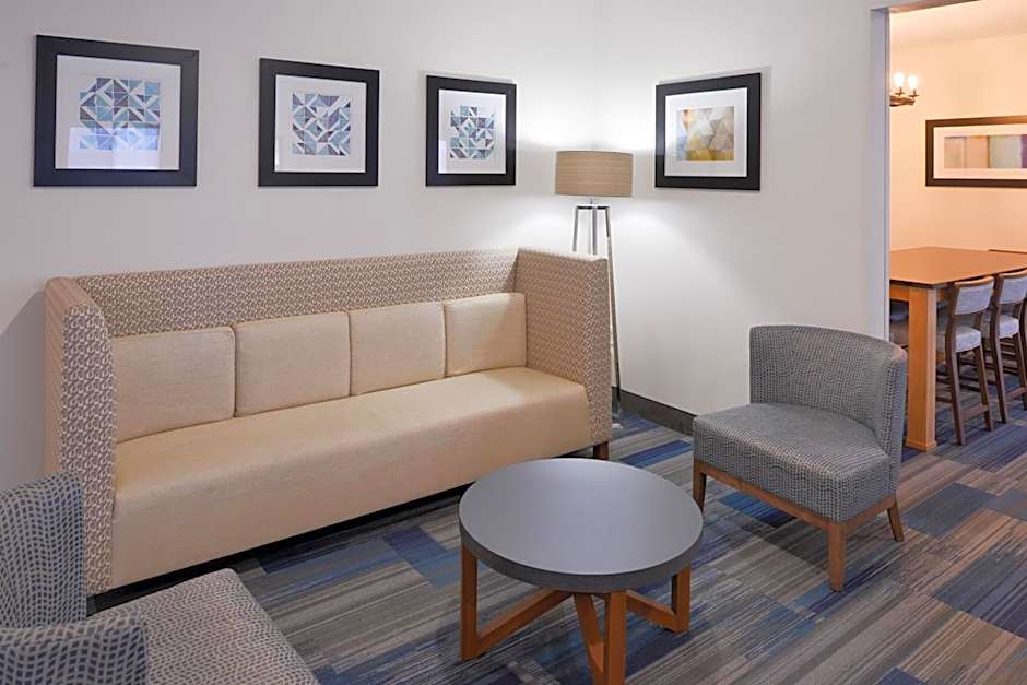 Holiday Inn Express Hotel & Suites Sioux Falls At Empire Mall By IHG