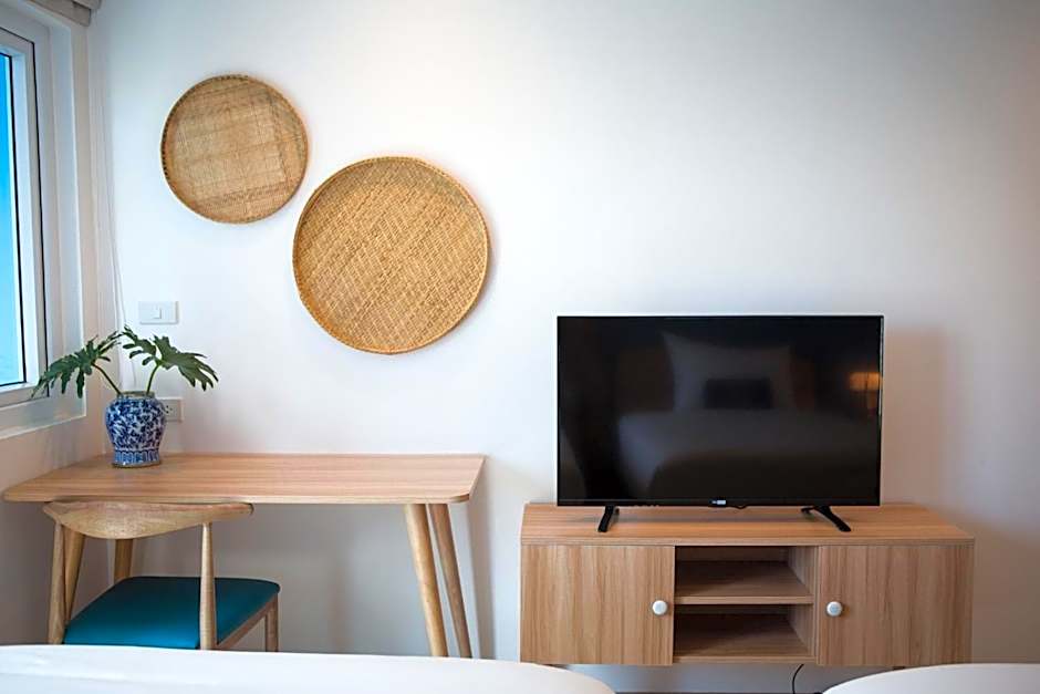 DeeProm Pattaya Hotel