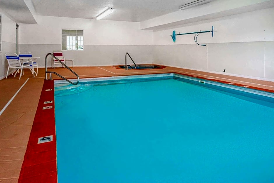 Microtel Inn & Suites Lincoln