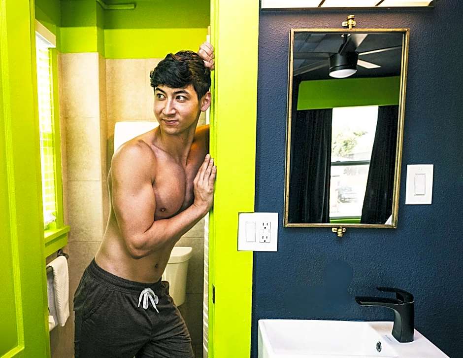 Mari Jean Hotel - All Adults Welcome