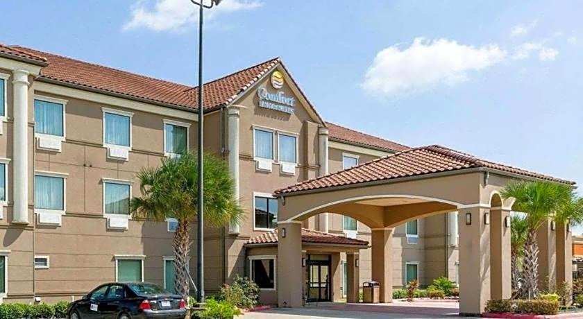 Comfort Inn & Suites Winnie