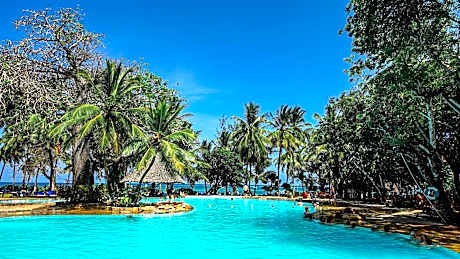 Papillon Lagoon Reef Hotel