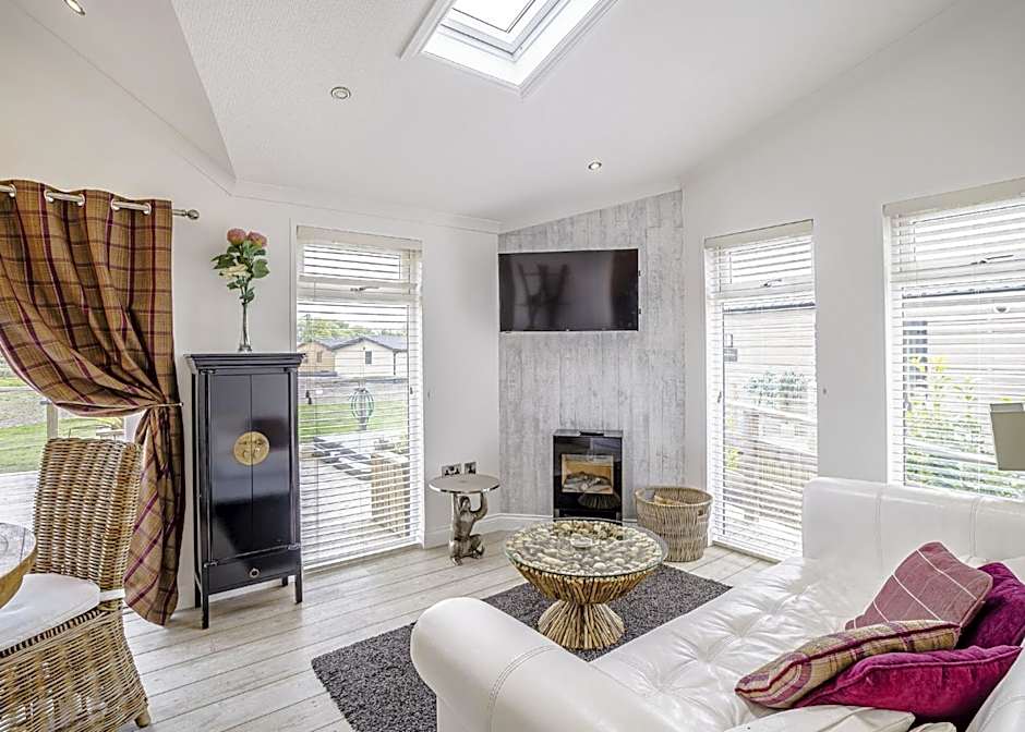 Ladera Retreat Lodges