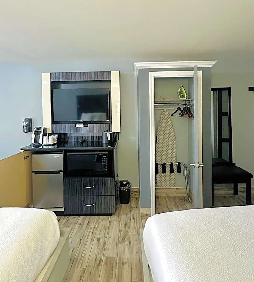 Historic Waterfront Marion Motor Lodge in downtown St Augustine