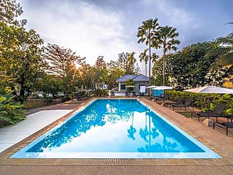 Isara Nai Yang Resort