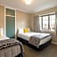 Averill Court Motel