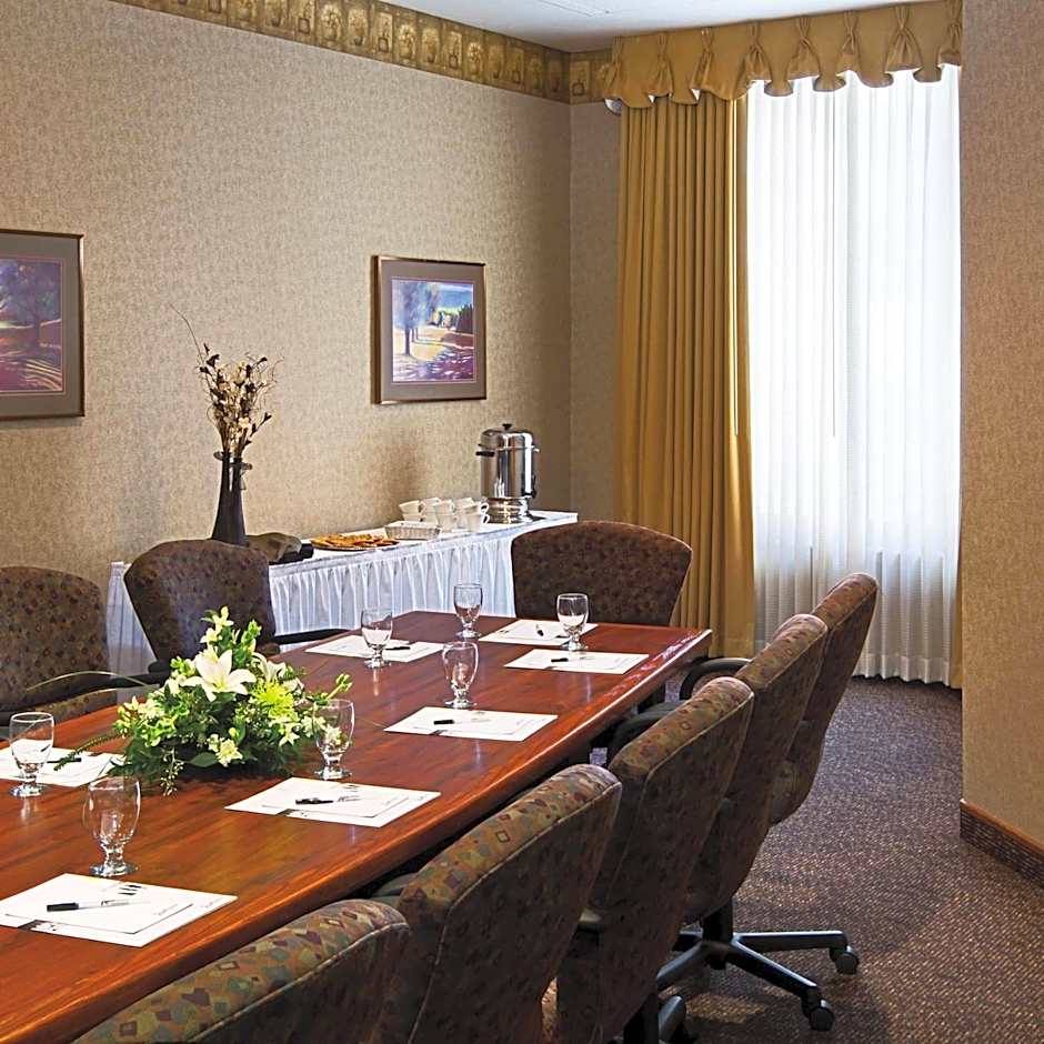 Radisson Hotel Bismarck