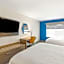 Holiday Inn Express & Suites Fairmont By IHG
