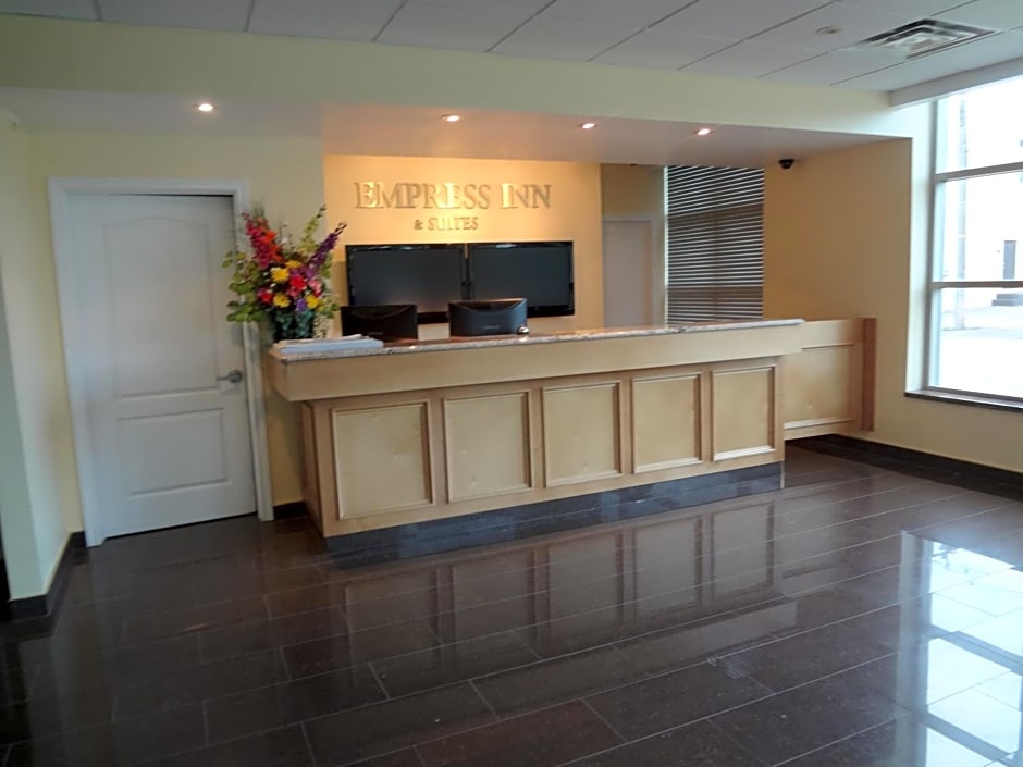 Empress Inn and Suites by the Falls