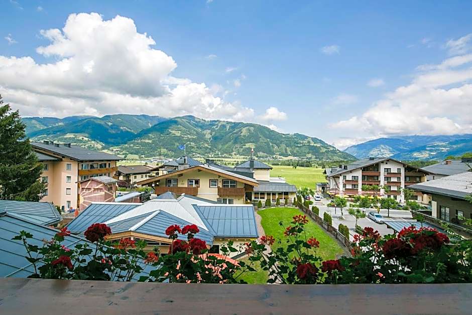 VÖTTER'S HOTEL in Kaprun am Kitzsteinhorn - Skibus direkt
