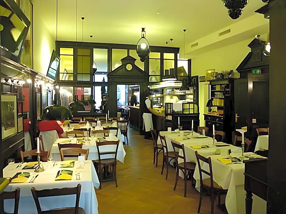Hotel Orphee - Großes Haus