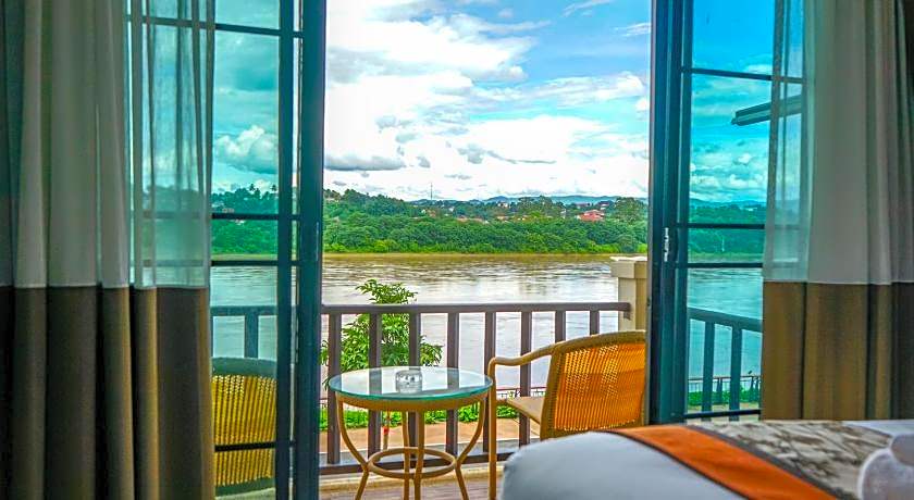 Chiangkhong Teak Garden Riverfront Onsen