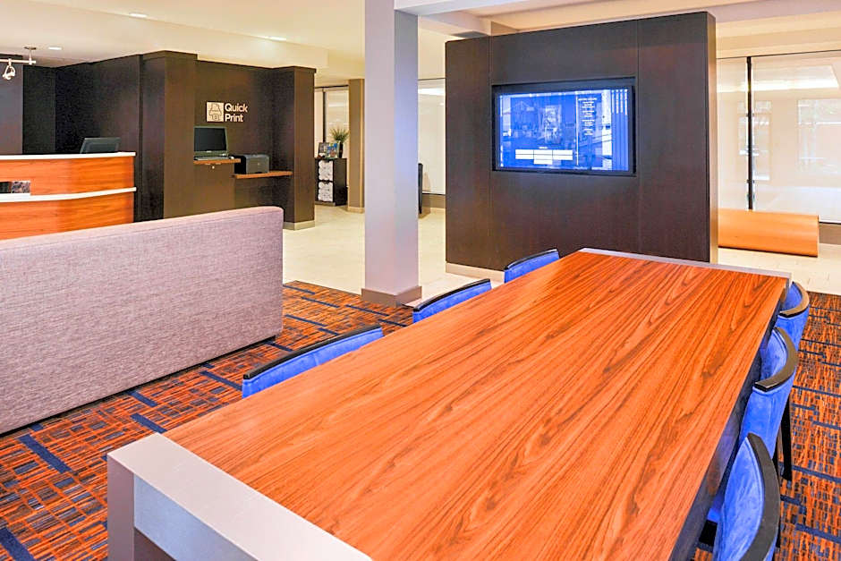 Courtyard by Marriott Beaumont