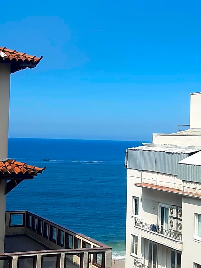 Luxo e Design Vista Mar no Posto 5 - Copacabana