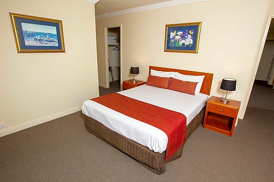 Springwood Tower Apartment Hotel