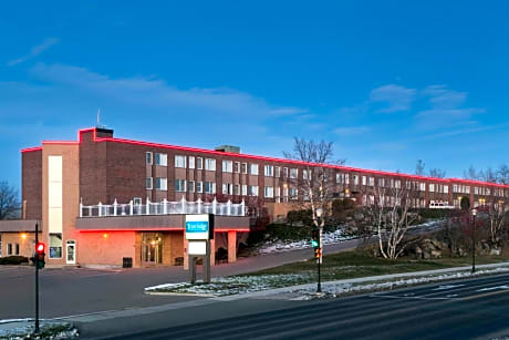Travelodge by Wyndham Baie Comeau