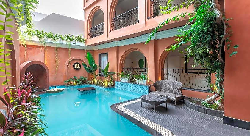 The Red Pier - My Downtown Hotels